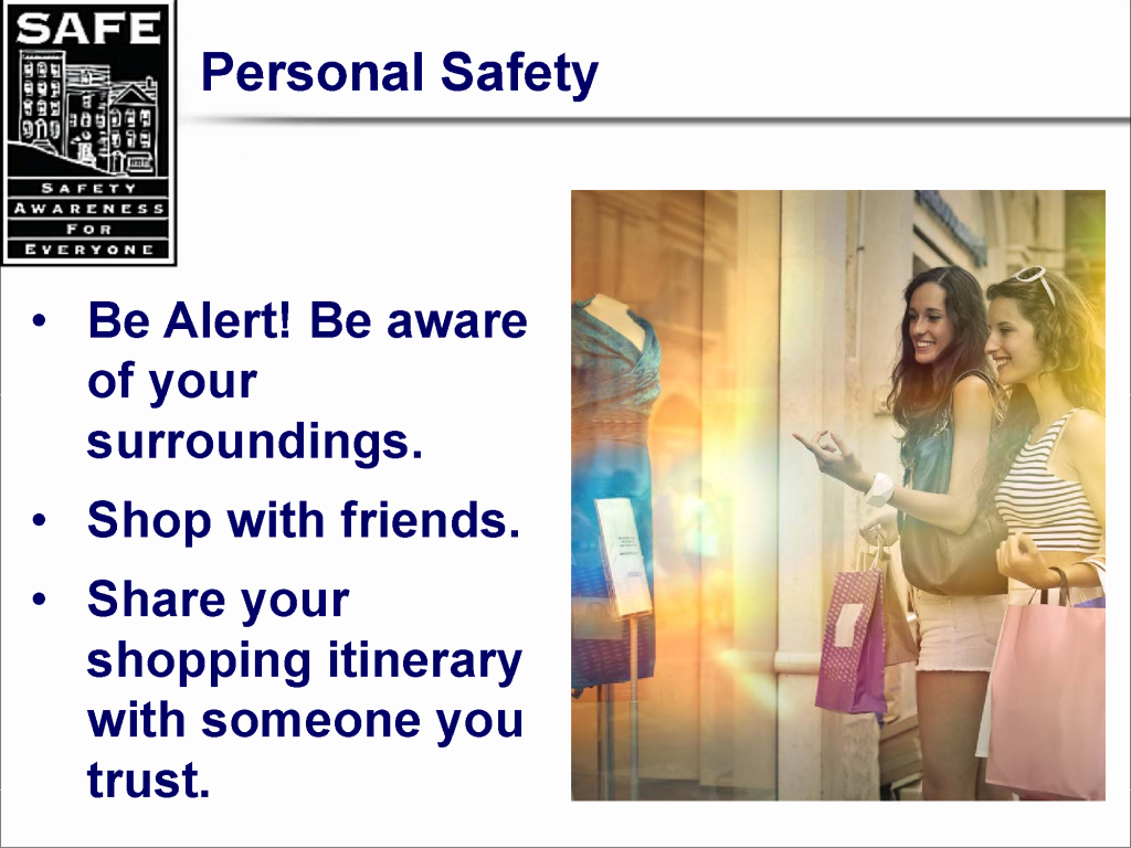 Holiday_Shopping_Mall_4